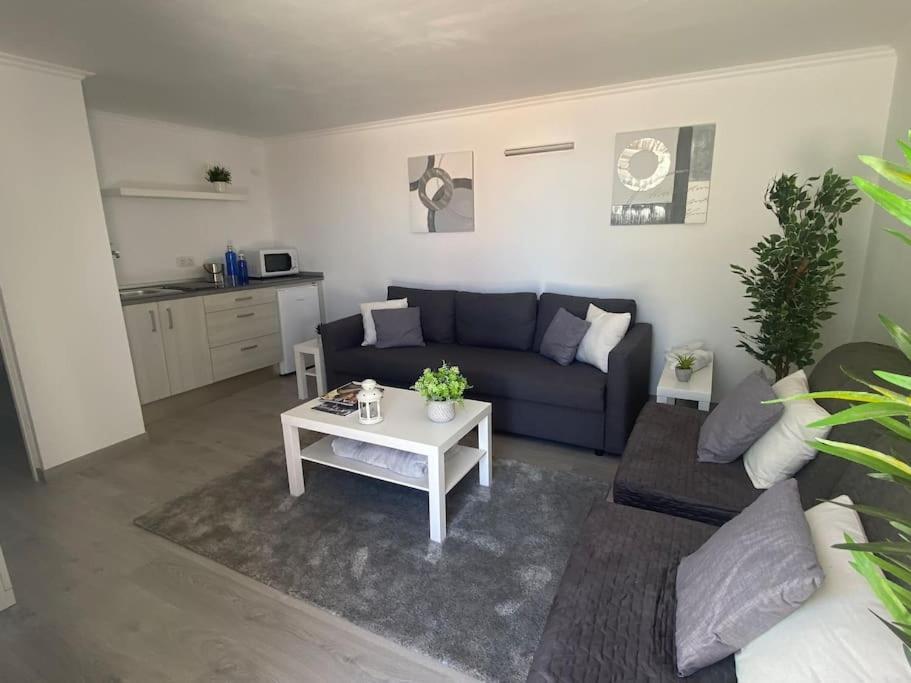 Malibu Ocean Villa ซานตาครูซ เด เตเนริเฟ ภายนอก รูปภาพ