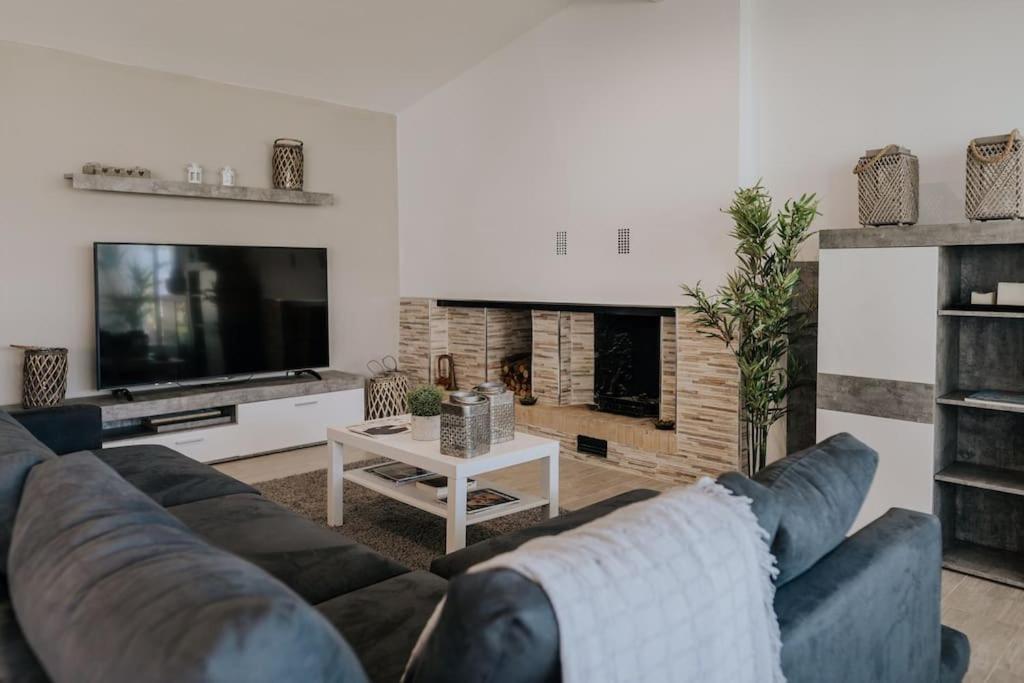 Malibu Ocean Villa ซานตาครูซ เด เตเนริเฟ ภายนอก รูปภาพ